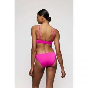 Tom influencer pink
