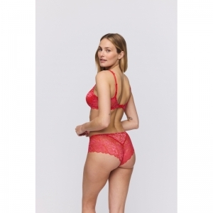 manyla pixie red