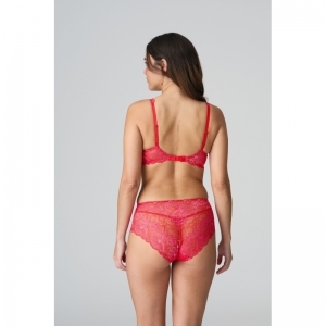 manyla pixie red
