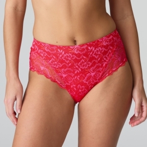manyla pixie red