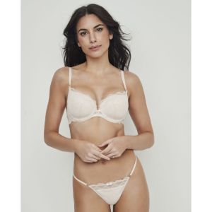 manuela ivoor