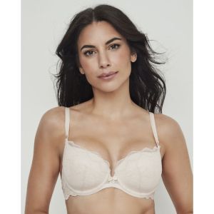 manuela ivoor